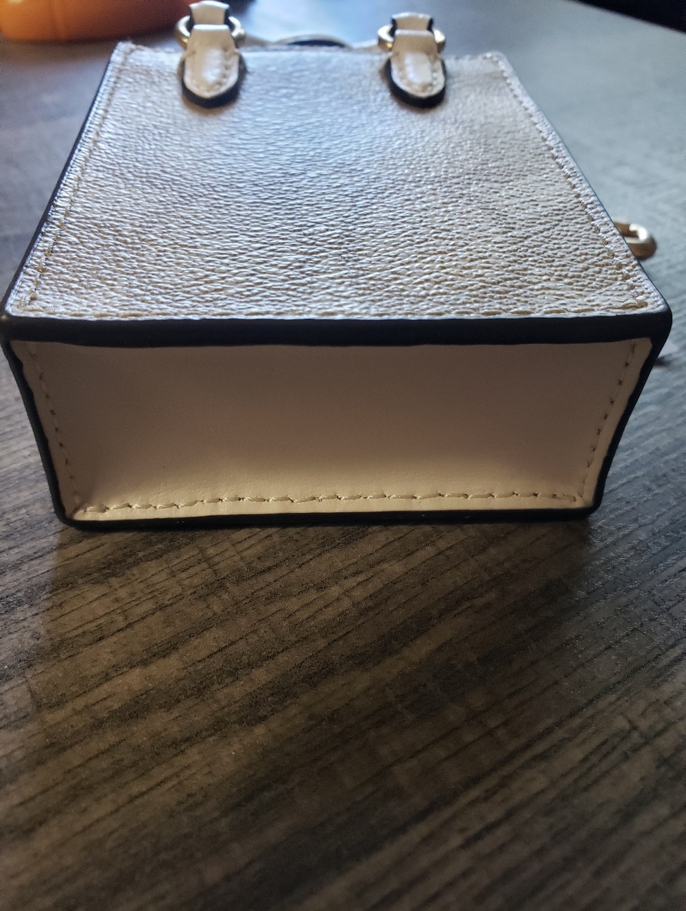 Authentic Coach Mini Tote Bag Key Chain Charm in Beige with White Handles-NWT - Picture 3 of 7